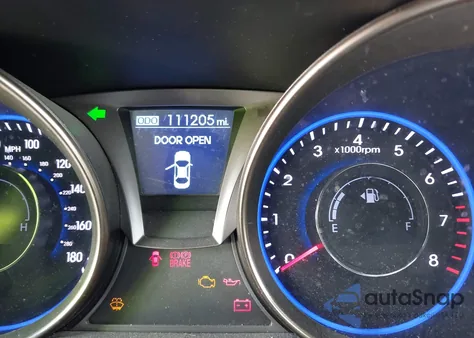 2014 Hyundai Genesis 3.8 Ultimate z USA, uszkodzony, nr VIN KMHHU6KJ8EU120849